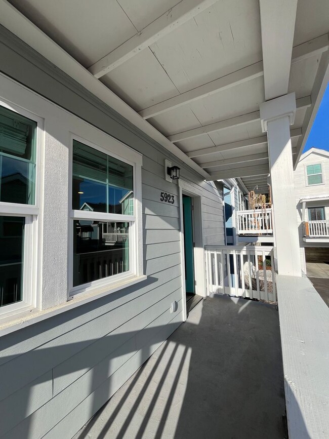 5923 Gran Paseo Way in Atascadero, CA - Building Photo - Building Photo