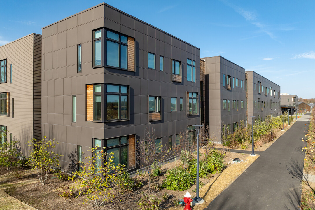 Meadows Apartments in Princeton, NJ - Foto de edificio