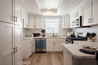 26941 Rainbow Glen Dr in Santa Clarita, CA - Building Photo - Building Photo