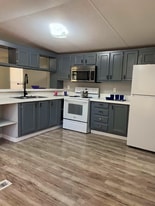 777 E Yerby St in Marshall, MO - Building Photo