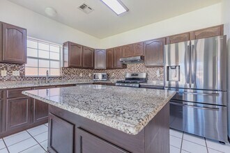 1081 Mimosa Ave in Alamogordo, NM - Building Photo - Building Photo