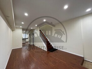 2431 Jefferson St in Baltimore, MD - Building Photo - Building Photo