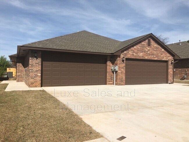 property at 345 Chalk Hill Ct