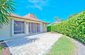 787 Palm View Dr, Unit 787 in Naples, FL - Building Photo - Building Photo