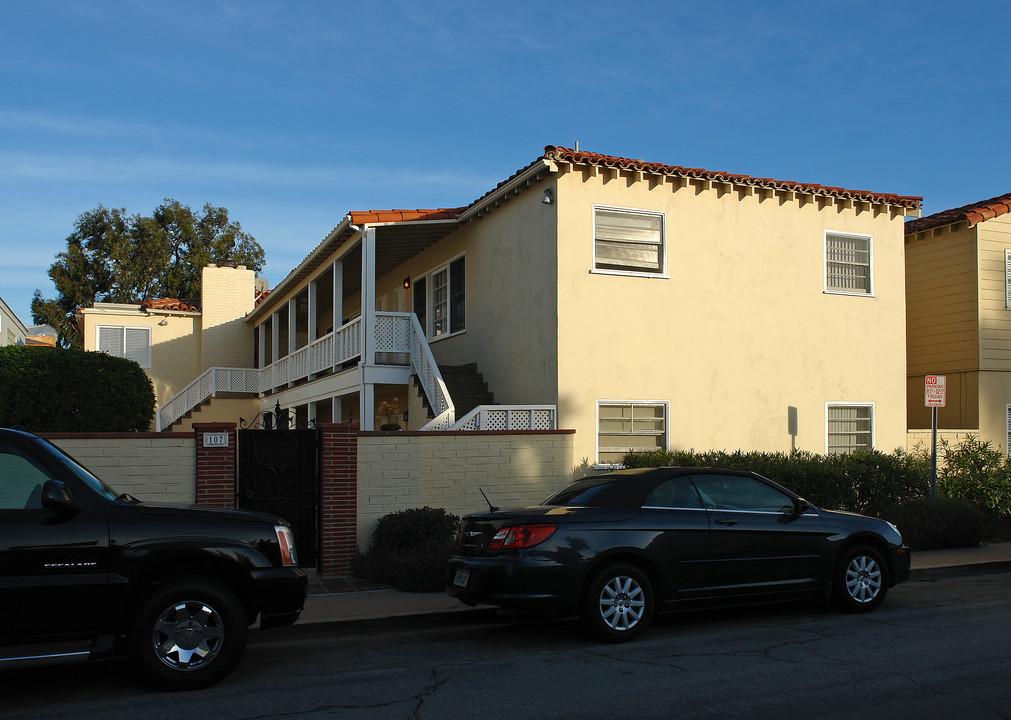 107 Via Florence in Newport Beach, CA - Building Photo