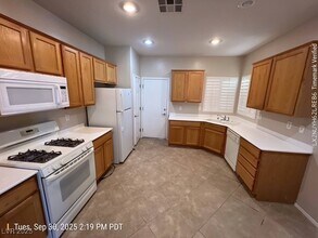 7580 Lily Trotter St in North Las Vegas, NV - Building Photo - Building Photo