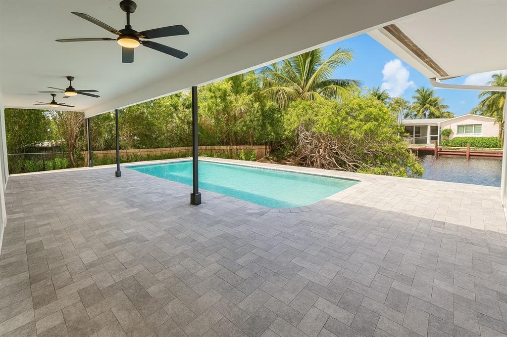 3801 NE 16th Ter in Oakland Park, FL - Foto de edificio