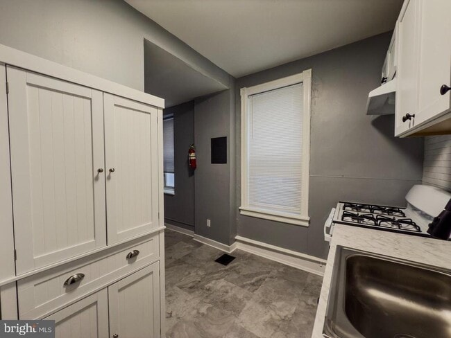 property at 903 Belmont Ave