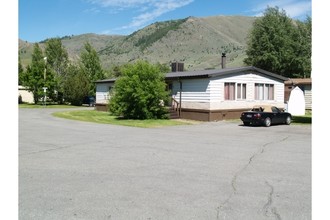 The Meadows in Ketchum, ID - Building Photo - Building Photo