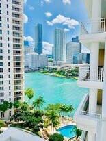 801 Brickell Key Blvd in Miami, FL - Building Photo