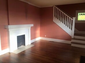 204 Sunset Dr in Charleston, WV - Building Photo - Building Photo