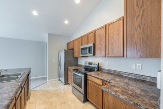 10049 Jasper St in Commerce City, CO - Building Photo - Building Photo