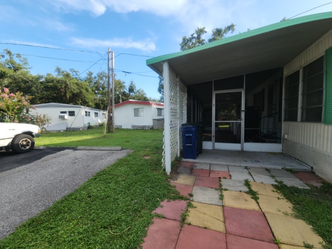 2320 Bee Ridge Rd in Sarasota, FL - Building Photo - Building Photo