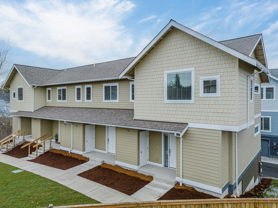 Britton Loop Townhomes in Bellingham, WA - Foto de edificio