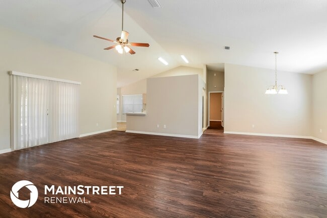 33303 Lake Bend Cir in Leesburg, FL - Foto de edificio - Building Photo