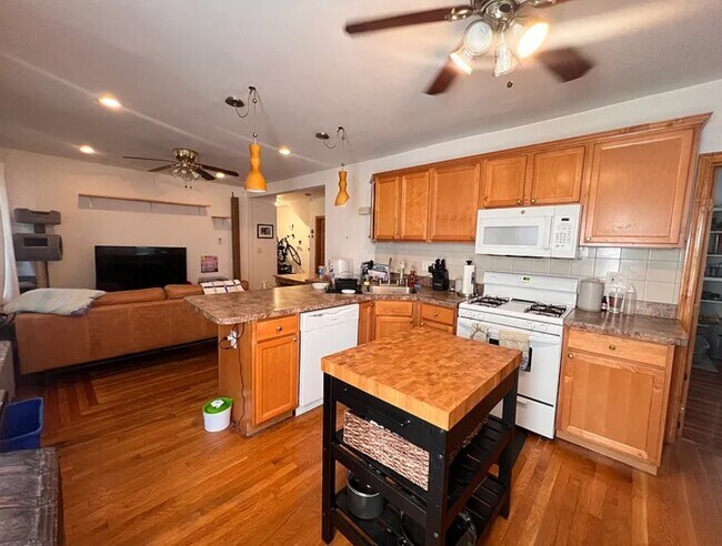 3 Aldie St, Unit 2 in Boston, MA - Building Photo - Building Photo