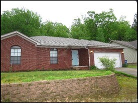 3704 Lakewood Valley Dr in North Little Rock, AR - Building Photo