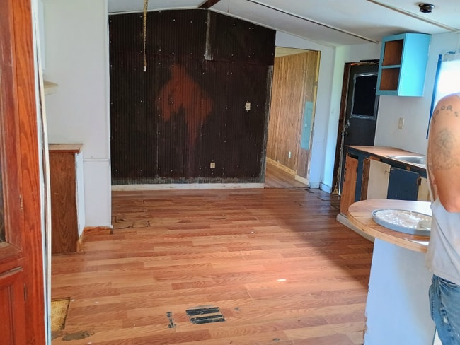 121 S Pine St in Nashville, AR - Building Photo - Building Photo