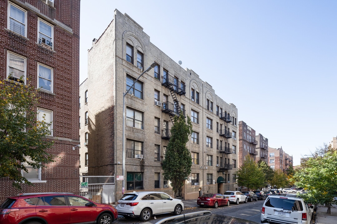 608-612 W 189th St in New York, NY - Building Photo