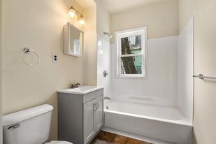 10 Royal St in Boston, MA - Building Photo