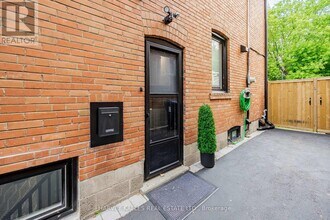 1836 Bathurst St in Toronto, ON - Building Photo - Building Photo