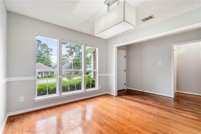 803 Louise Ave in Mobile, AL - Foto de edificio - Building Photo