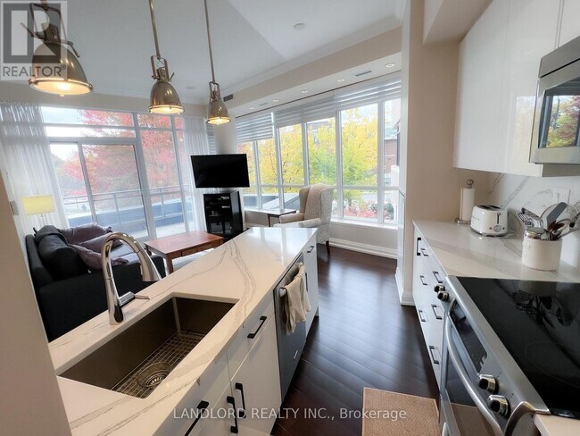 property at 85-285 The Donway W