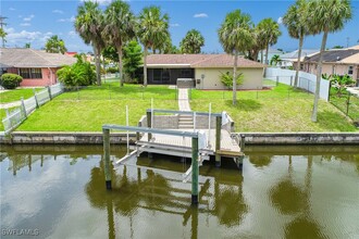 1519 SE 21st St in Cape Coral, FL - Building Photo - Building Photo