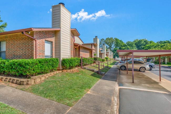 Dogwood Village Apartments