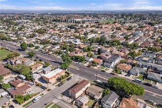 11754 Walcroft St in Lakewood, CA - Building Photo - Building Photo