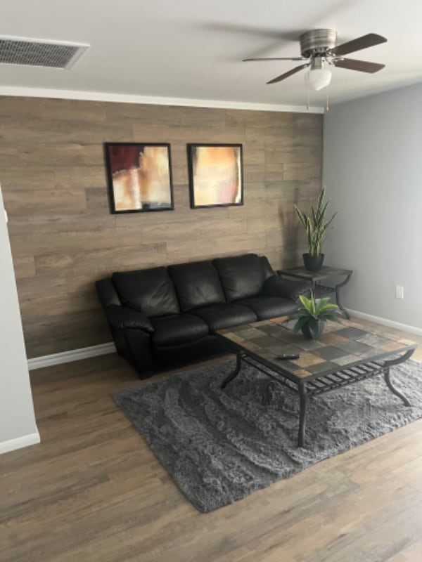 12327 Farmington St in Hesperia, CA - Building Photo - Building Photo