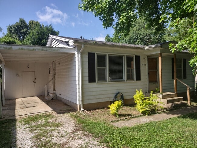 3126 W Madison St in Springfield, MO - Building Photo - Building Photo