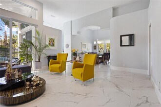 3719 Oak Ridge Cir in Weston, FL - Building Photo - Building Photo