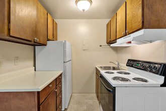 5515 15th Ave NE in Seattle, WA - Building Photo - Building Photo