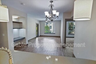 24595 Town Center Dr in Santa Clarita, CA - Building Photo - Building Photo
