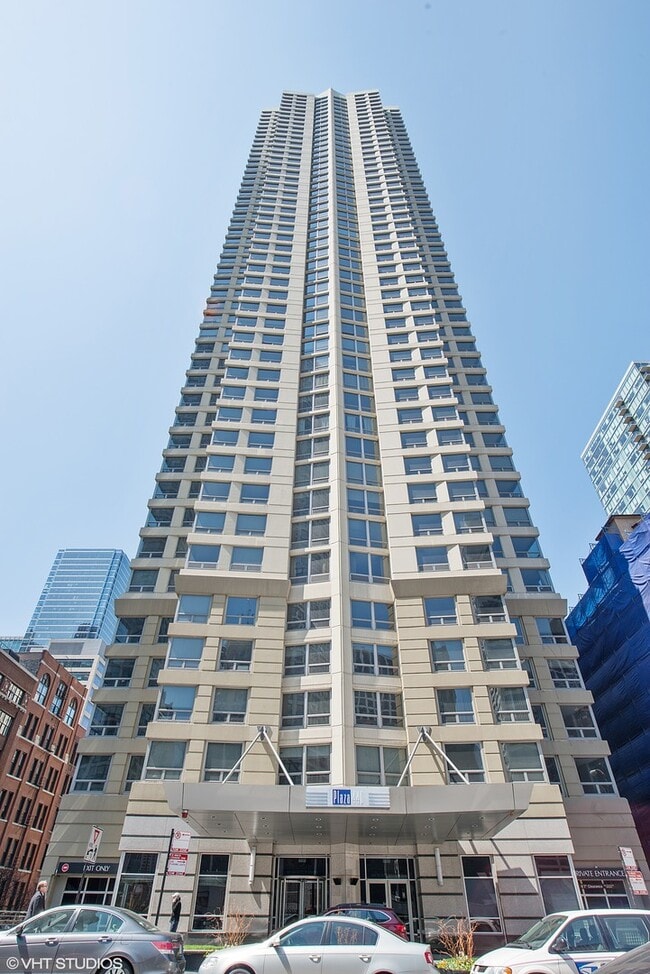 property at 440 N Wabash Ave