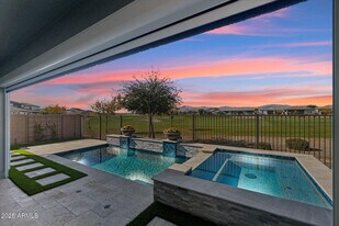 11138 N San Clemente St in Surprise, AZ - Building Photo