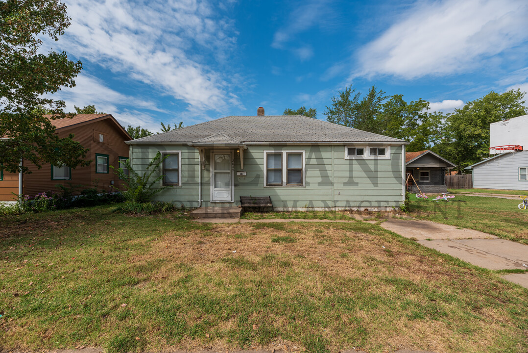 2049 S Waco Ave in Wichita, KS - Building Photo