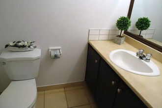 1225 Alexis-Nihon Apartments in St. Laurent, QC - Building Photo - Building Photo