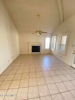 12601 Meadow Gate Dr in El Paso, TX - Building Photo