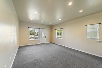 2016 S J St in Tacoma, WA - Building Photo - Building Photo