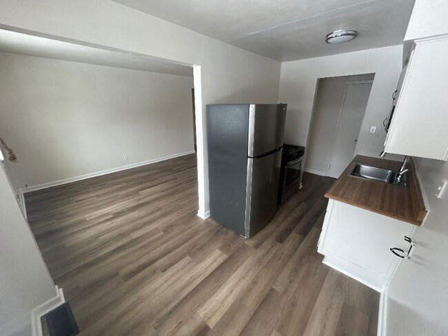 2616 Newport Ave, Unit 1 in Dayton, OH - Building Photo - Building Photo