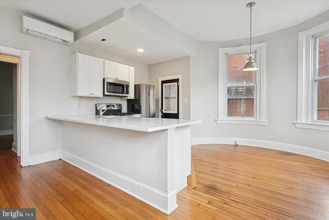 property at 1608 N Broom St