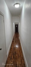 385 Chestnut St in New York, NY - Building Photo - Building Photo