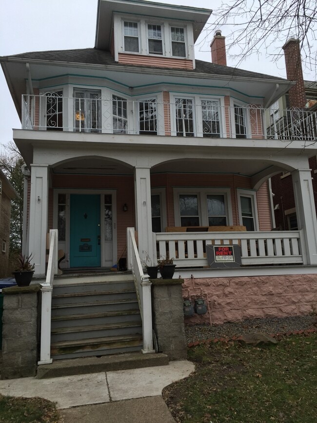 783 Potomac Ave, Unit First floor, Unit First floor