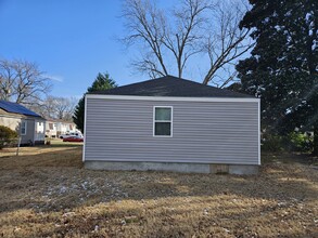 2701 Jamestown Ave in Hampton, VA - Building Photo - Building Photo