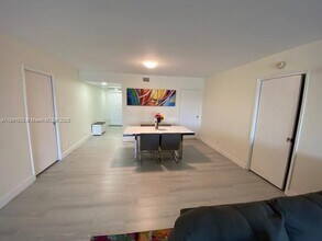 804 Cypress Blvd in Pompano Beach, FL - Building Photo - Building Photo