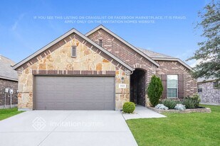 2512 Flowing Springs Dr in Fort Worth, TX - Building Photo