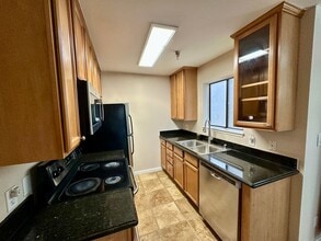 880 E Fremont Ave in Sunnyvale, CA - Building Photo - Building Photo