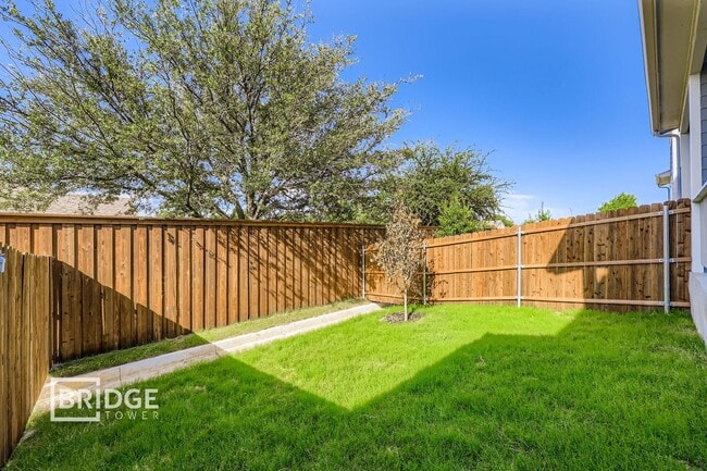 210 Lily Pad Dr in Arlington, TX - Building Photo - Building Photo